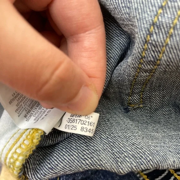 NWT Aerie Daydream Denim Distressed Shorts M - Picture 13 of 13